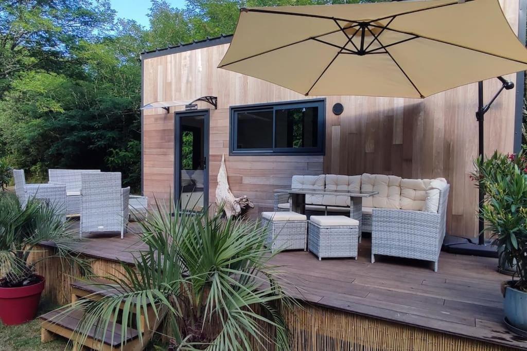Tiny House Chez Caroline Villa Gaillan-en-Médoc Exteriör bild